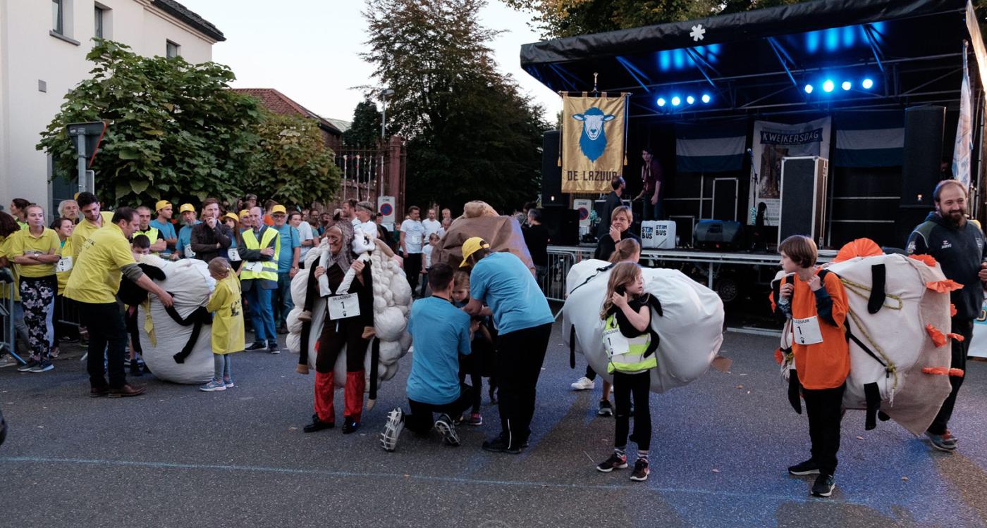 Lazuur - OpgewekTienen